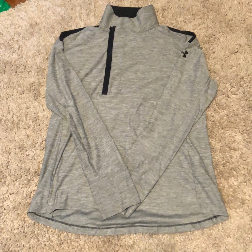 Women’s Loose Small Under Armour top